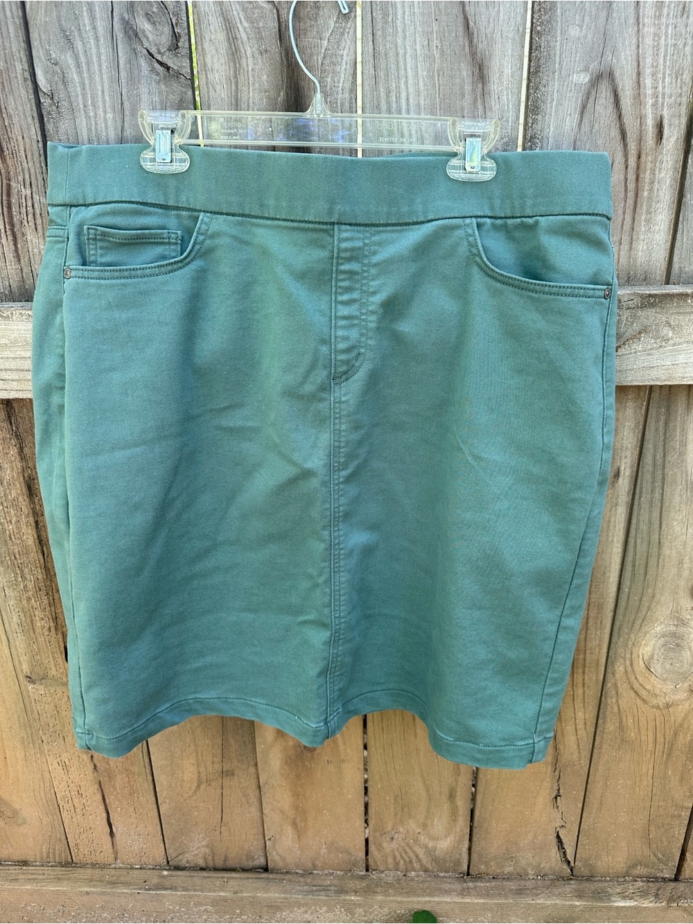 Liz Claiborne cotton blend green skirt